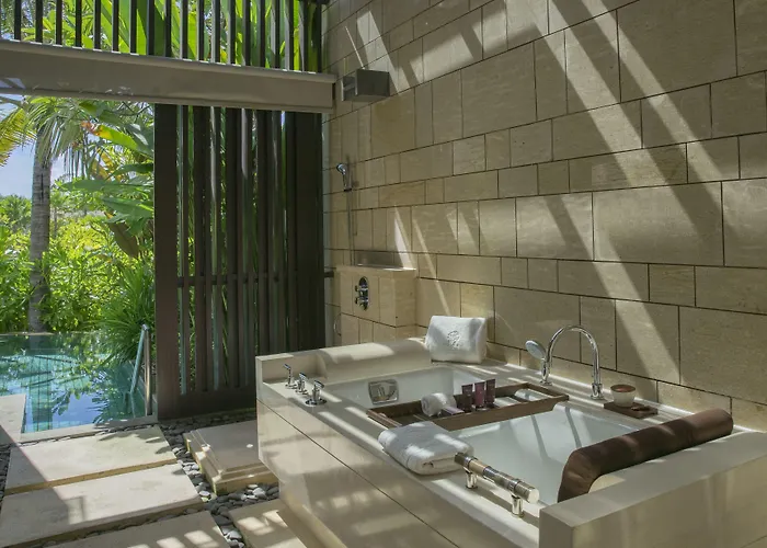 Курортный комплекс The Ritz-carlton Bali 5*